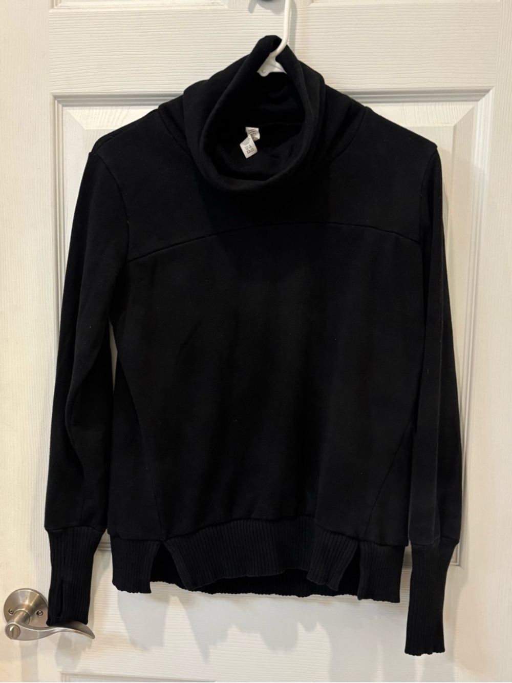 Alo Black Cowl neck  Pullover Sweatshirt‎